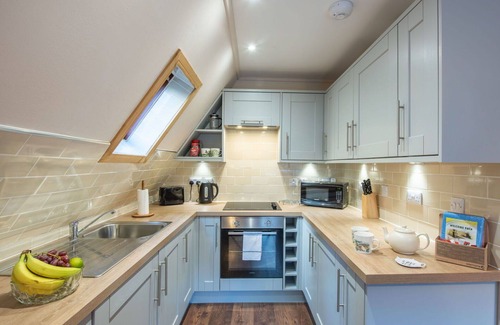 South Laggan House | Beautiful private villa for 4 people with TV, balcony, panoramic view and parking