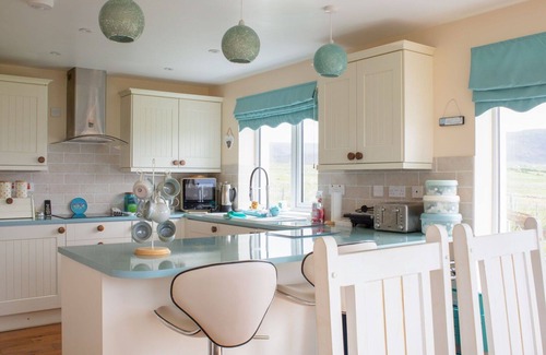 Bornesketaig House | Beautiful private villa for 6 people with WIFI, TV and terrace