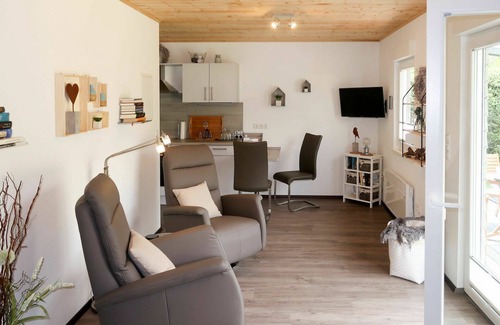 Kirburg House | Beautiful private villa for 2 people with TV, terrace and parking