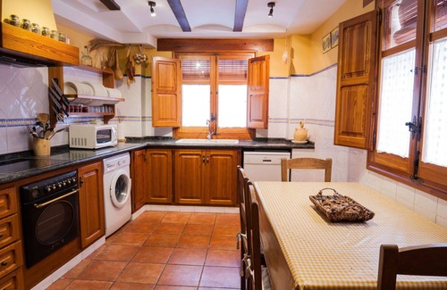 Cabanes Villa | Beautiful private villa for 8 guests with WIFI, TV, terrace and parking