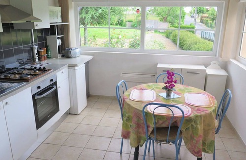 Lascaux Villa | Beautiful private villa for 4 guests with TV, terrace, pets allowed, panoramic view and parking