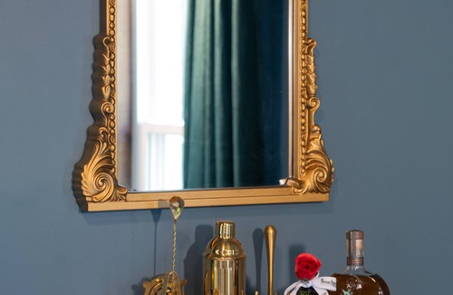 Prospect House | Beautiful Private Villa, Hot Tub near the Ohio River, Derby 2023, Bourbon Trail