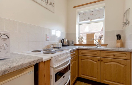 Maybole House | Beautiful private villa for 4 people with WIFI and TV