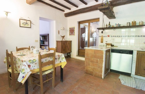 Montoro Villa | Beautiful private villa for 10 guests with pool, WIFI, A/C, TV, panoramic view and parking