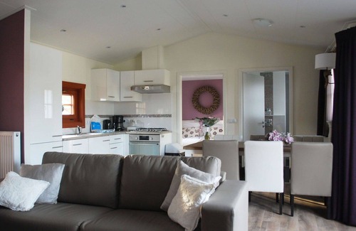 Susteren House | Beautiful private villa for 6 people with WIFI, pool, TV, terrace and parking