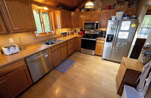 Burtrum House | Beautiful, Quiet, Private 1.85 Acre Lake Home On Gorgeous Mound Lake.