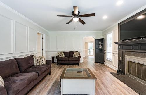 Fuquay-Varina House | Beautiful recently updated 3bed and 2bath ranch