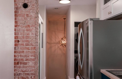 Lincoln Terrace Condo | Beautiful remodeled historical home in safe neighborhood downtown.