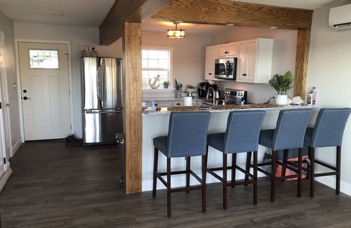 Glen Burnie House | Beautiful remodeled waterfront home - 20 minutes from Baltimore!