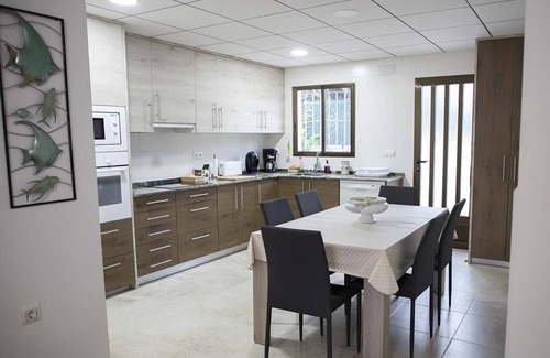 Mutxamel Villa | Beautiful renovated villa with private pool on a 1000 m² plot, very quiet.