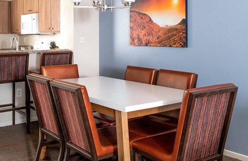 Enterprise Condo | Beautiful Resort amenities enjoyed with this 1BD resort condo on South Las Vegas Blvd