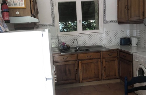 Leuhan Cottage | Beautiful Rural Cottage with Pool n3 bed, 2 bath own gardens. Ideal for families