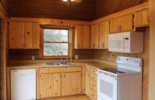 Lee's Summit Cabin | Beautiful Rustic 2 Bedroom Lone Jack Log Cabin just east of KC Metro