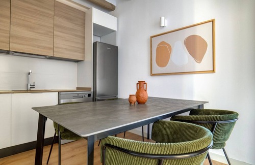 Sarria Apartment | Beautiful Sarrià 3BR, nr Old Town, by Blueground