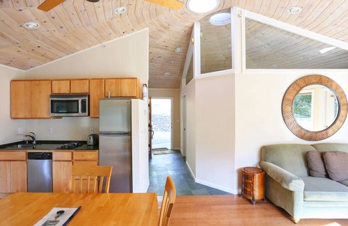 Bayside Acres Cottage | Beautiful, Secluded Bay View Cottage in the Trees