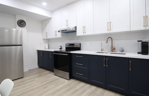 Rosemount House | Beautiful Separate Unit near GrandRiver & Kiwanis Park