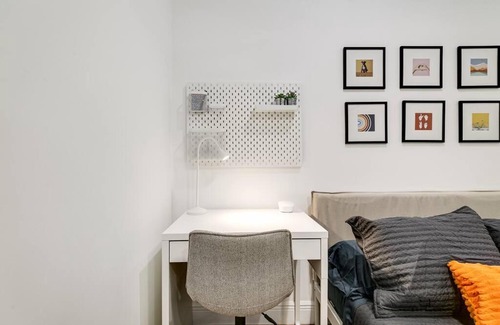 Coral Way Apartment | Beautiful Shenandoah One Bedroom Fast Internet Shen3