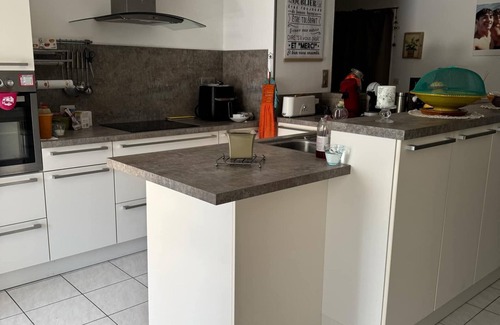Les Sablettes Apartment | Beautiful, spacious garden apartment. 800m from the beach.