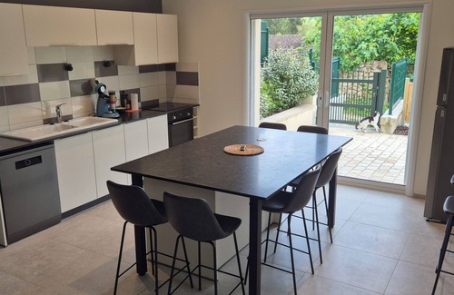 Fontaine-sur-Ay House | Beautiful spacious and bright house in the heart of the Champagne