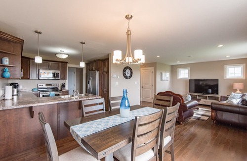 Charlottetown House | Beautiful, Spacious 4 Bed 4 Bath Vacation Home in Central Location