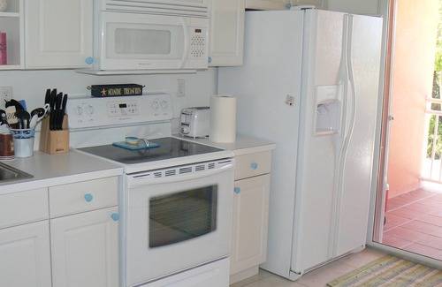 South Bimini Condo | Beautiful, Spacious 3 Story, Waterfront Condo Bimini, Bahamas - Sleeps 10