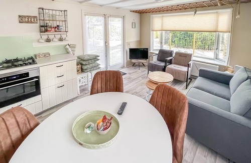 Krachtighuizen House | Beautiful (sta)caravan in Putten