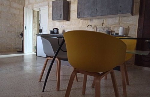 Qormi Apartment | Beautiful Studio apartment in Qormi, Malta