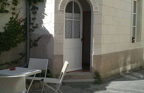 Saumur Apartment | Beautiful studio between Chateau and Loire