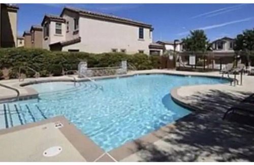 Spring Valley House | Beautiful Summerlin 4-Bedroom Home with community Pool