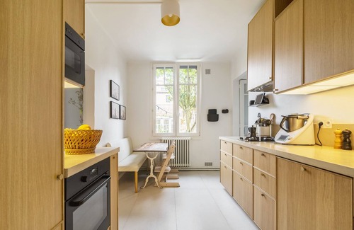 Fer a Cheval House | Beautiful town house, garden, near hyper center