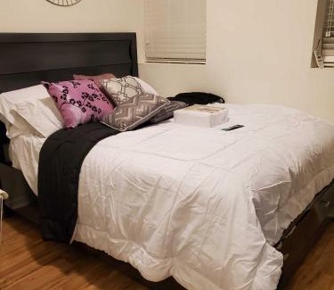 Downsview Apartment | Beautiful Townhouse Near Yorkdale Mall, Wilson Subway