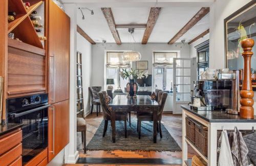 Copenhagen K Villa | Beautiful townhouse with a garden in the best location in Copenhagen