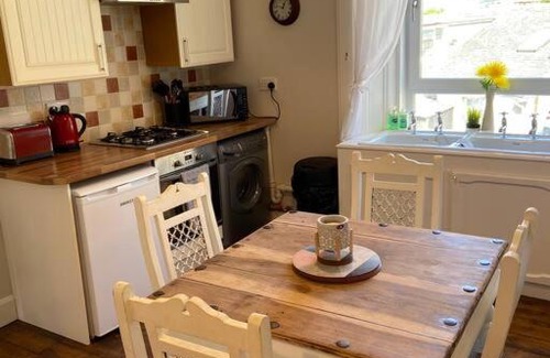 Largs Apartment | Beautiful traditional flat in the center of Largs.