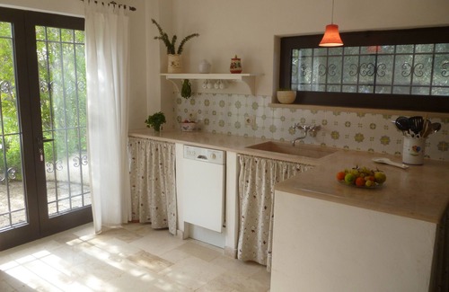 Ceglie Messapica Villa | Beautiful trullo with private pool in rural setting - family friendly, sleeps 6