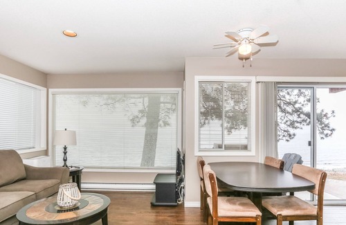 Central Okanagan Cabin | Beautiful Two Bedroom Lakefront Cabin - Seclusion Bay (Cabin #6)