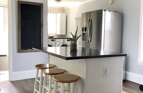 Manchester Apartment | Beautiful Urban Oasis Close to Downtown Manchester