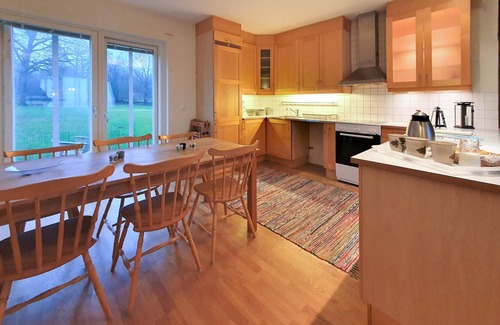 Hoor Apartment | Beautiful vacation home for those who love animals and nature!