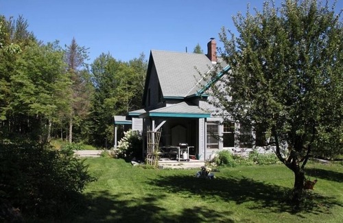 Wolcott House | Beautiful Vermont Mountaintop on 10 Acres- House and Cabin