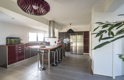 Kalathas Villa | Beautiful villa 800 meters from the beach