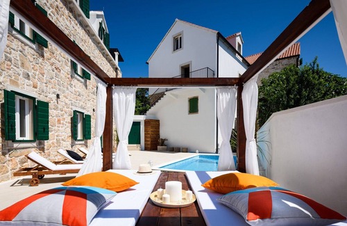 Donji Humac Villa | Beautiful Villa Eterna