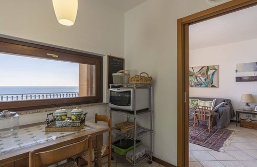 Marina di Andora Villa | Beautiful villa for 9 guests with WIFI, terrace, pets allowed and parking