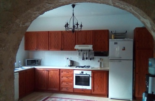 Karsiyaka Villa | Beautiful Villa, large private rear garden with pool, games room and free wifi