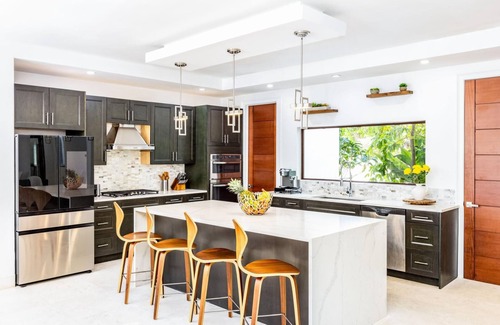 Ocean Point Villa | Beautiful Villa Cena! 4 Bedrooms, Waterfront, Jacuzzi, Gym, Amenities