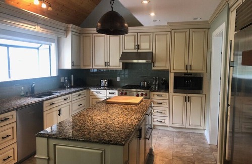 Madeira Park House | Beautiful waterfront home with private dock, fire pit and hot tub