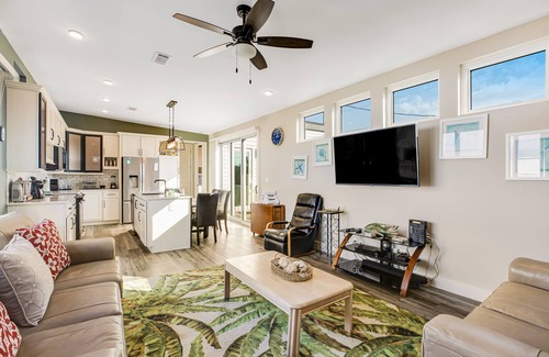 Doctor's Arm House | Beautiful waterfront home with central AC, dock, lovely balcony & patio
