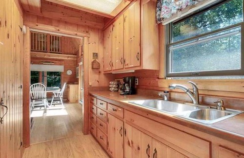 Rome Cabin | Beautiful Waterfront Property on a quiet cove-Tranquility on Long Pond