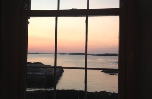 Clifden House | Beautifully Appointed Georgian House Overlooking the Atlantic.