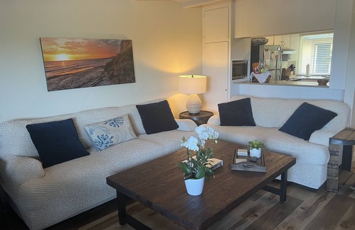 Carpinteria Condo | Beautifully Decorated Condo Steps to Beach