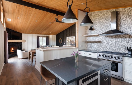 Moonridge House | Beautifully remodeled abode within walking distance to the slopes, and more!