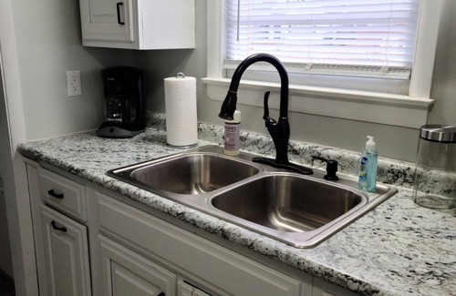 Terre Haute House | Beautifully remodeled 2 bed 1 bath + office house